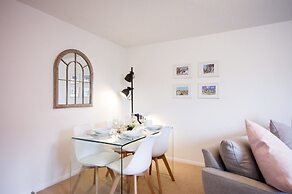 Luxurious & Modern Home