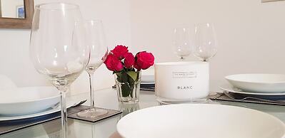 Luxurious & Modern Home