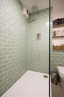 Luxurious & Modern Home