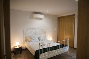 Casa da Casada - Espigueiro da Casada