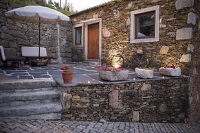 Casa da Casada - Espigueiro da Casada