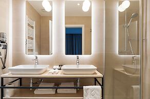 Manda Heritage Hotel