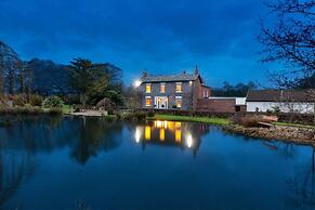 Muddifords Court