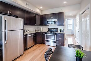 Private Rooftop With Views+modern 2BD & 1 Bath