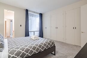 4 BD 2.5 Baths! Steps Away From Liberty Bell!