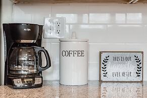 Great Location-steps to Rittenhouse 2 BED 1 Bath