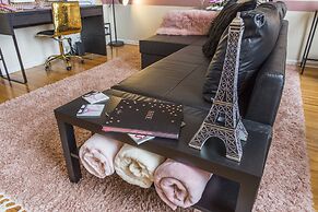 Chateau She Shed - Rittenhouse - A Taste of Paris