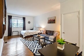 GEM Location+cozy Studio 1bd, Bath&kitchen!