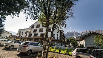 Sporthotel Tyrol