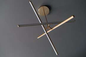 The Warwick by Aura Collection