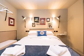 The Warwick by Aura Collection