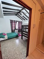 Green Door Boutique - Hostel