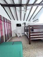 Green Door Boutique - Hostel