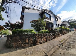 Green Door Boutique - Hostel