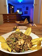 Green Door Boutique - Hostel