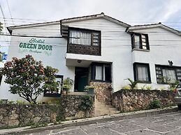Green Door Boutique - Hostel