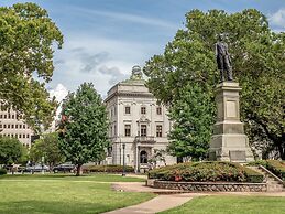 Holiday Inn Club Vacations New Orleans Resort by IHG