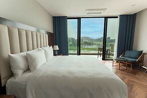 Wyndham Sky Lake Resort and Villas