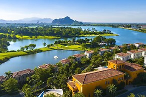 Wyndham Sky Lake Resort and Villas