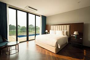 Wyndham Sky Lake Resort and Villas