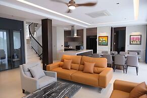 Wyndham Sky Lake Resort and Villas