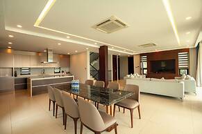 Wyndham Sky Lake Resort and Villas