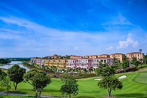 Wyndham Sky Lake Resort and Villas