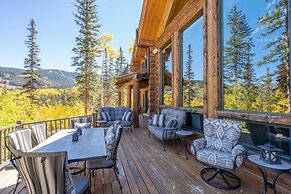 Hilltop Hideaway - Expansive Views From This Private Estate, Hot Tub,