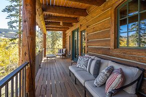 Hilltop Hideaway - Expansive Views From This Private Estate, Hot Tub,