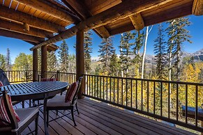 Hilltop Hideaway - Expansive Views From This Private Estate, Hot Tub,