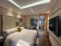 Renaissance Dhaka Gulshan Hotel