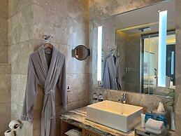 Renaissance Dhaka Gulshan Hotel