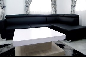 Jaybritt Luxury Apartment