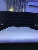 Jaybritt Luxury Apartment