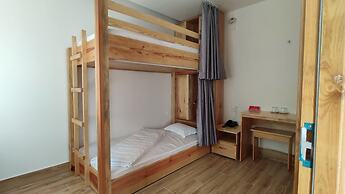 Elysian Homestay - Hostel