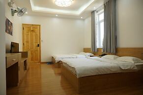 Elysian Homestay - Hostel