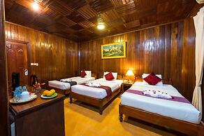 Sam Moon's Hotel Angkor