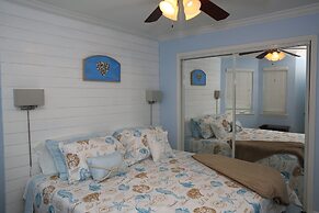 Seascape 1314 1 Bedroom Condo by RedAwning