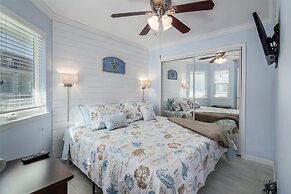 Seascape 1314 1 Bedroom Condo by RedAwning