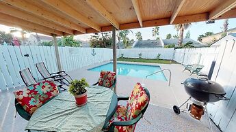 Padre Pool House 3 Bedroom Townhouse by Redawning