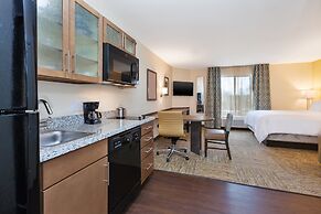 Candlewood Suites Louisville - NE Downtown Area by IHG
