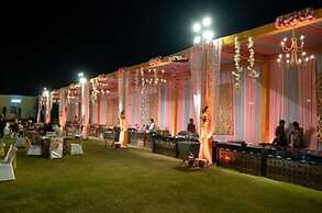 Hotel Raj Bagh Palace