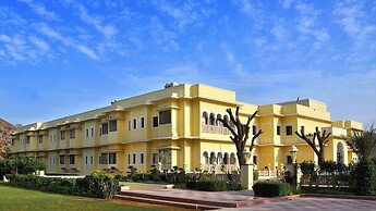 Hotel Raj Bagh Palace