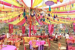 Hotel Raj Bagh Palace