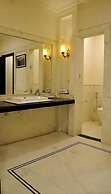 Hotel Raj Bagh Palace