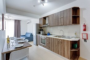 Modern 1BR Apartment in a Central Location