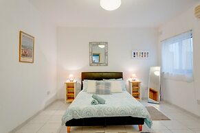 Fort St Angelo Mansions, Harbour Views Apartment