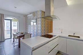 Cozy 1 BR Apartment in St Julians, Best Location