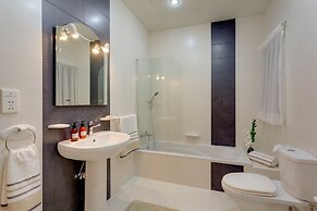 Valletta and Harbour Views Apartment in Central Sliema