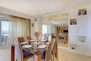 Luxury Seafront Oasis in Central Sliema with Pool